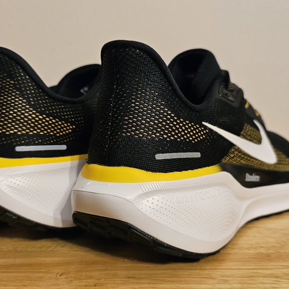 Size 12 Nike Air Zoom Pegasus 41 NFL Pittsburgh Steelers Black Mens FZ5097-001 - Picture 5 of 16